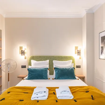 Apartment Charming With Terrace - 2 Guests - Near Montmartre Paris